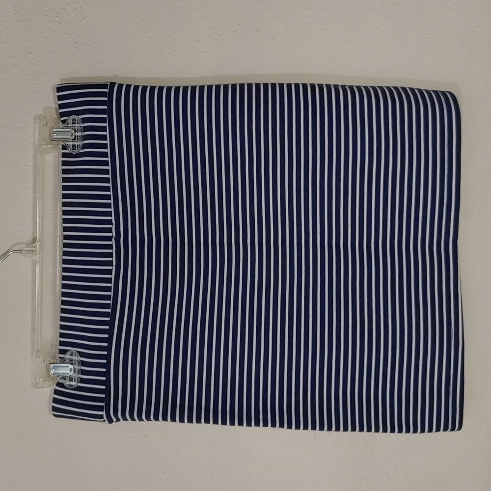 Casual 'Marisa' Women's Size Medium Stretch Skirt - Picture 2 of 5